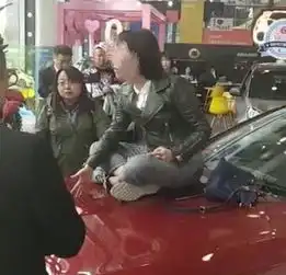 事件反转,奔驰维权女王,被爆是欠款千万后跑路到西安