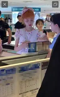 组图网友偶遇少女网红林小宅真人似大妈让宅男梦碎