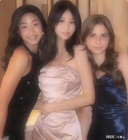 最美星二代钟丽缇14岁女儿考拉正脸照流出,颜值身材丝毫不输妈妈