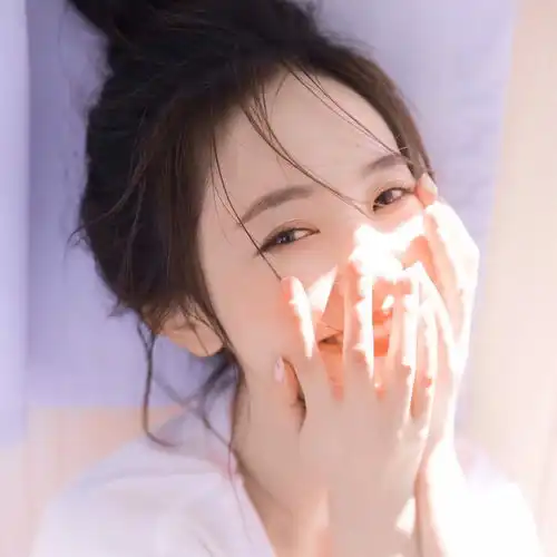 看起来就很干净的女生头像