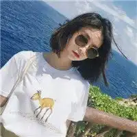 简单时尚美女头像告诉你时尚很简单