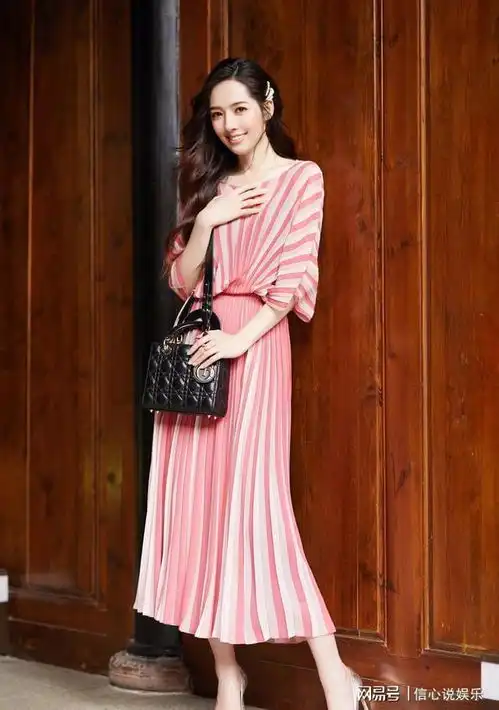 台湾美女郭碧婷,安静温婉,美丽大方