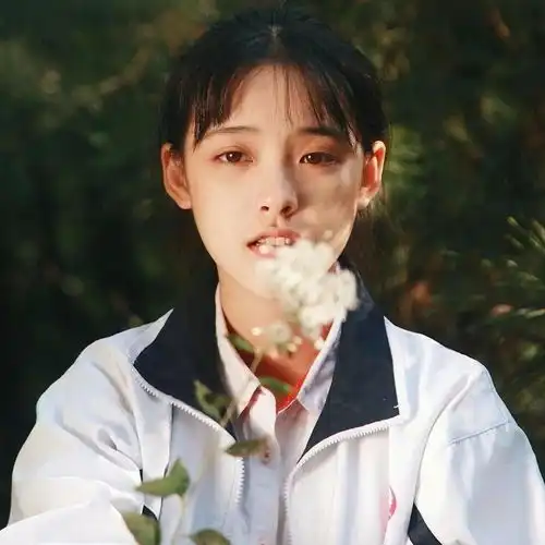 头像背景丨与其轻人不如重我