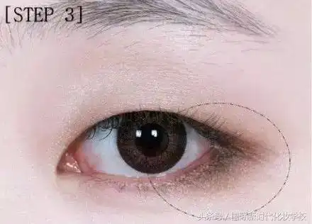 单眼皮怎么画眼影拯救单眼皮少女的超简单眼妆教程来袭