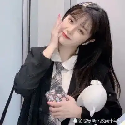 女生的脚都不臭吗呵呵,你想多了
