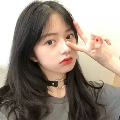 剪刀手头像可爱女生阳光网图