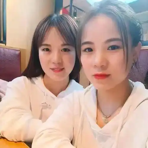 女子刷抖音找到失散30年的孪生姐妹,双双表示不会寻找亲生父母