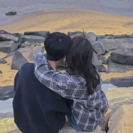 唯美背影情侣头像一男一女,亲耐的我让你受累了