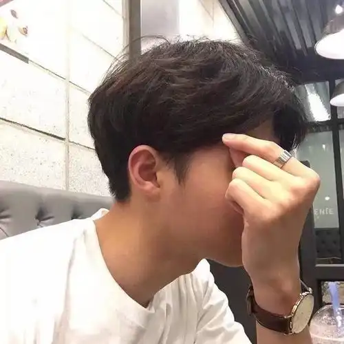 男女生背影侧脸半脸局部第十九波