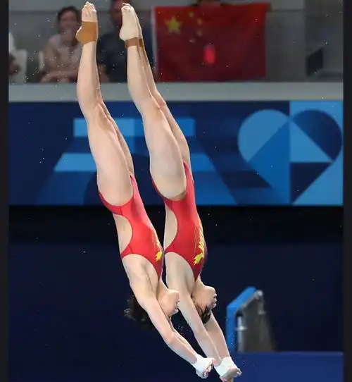 执掌中国跳水队26年后,再看59岁周继红,才明白她的老谋深算