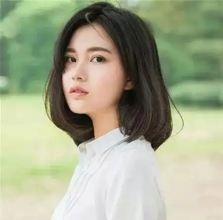 短发清纯头像女生发型图