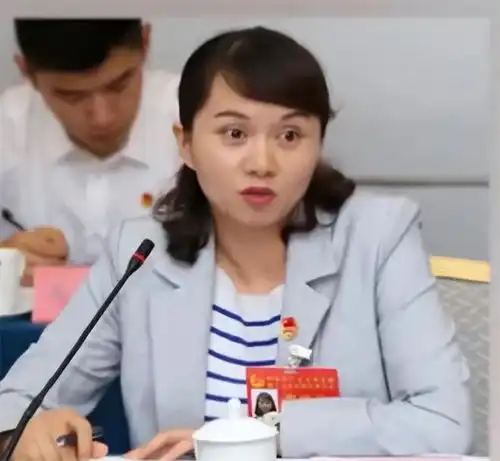 苏明娟30年前,她因一双大眼睛震撼全国,现在怎么样了
