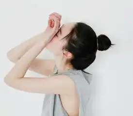 女性信佛的微信头像地上