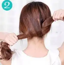 韩式低发髻的盘发技巧韩式发髻的盘法图解