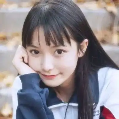 女生头像短不过善变