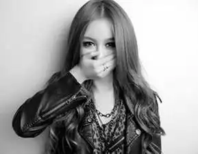 揭秘有些男人讨厌女人化妆的原因