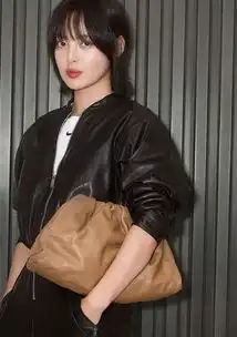 迷人计丨陈都灵王子文刘诗诗照片里到底是谁啊