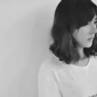 微信头像哭泣女生流眼泪的句子微信头像图片大全