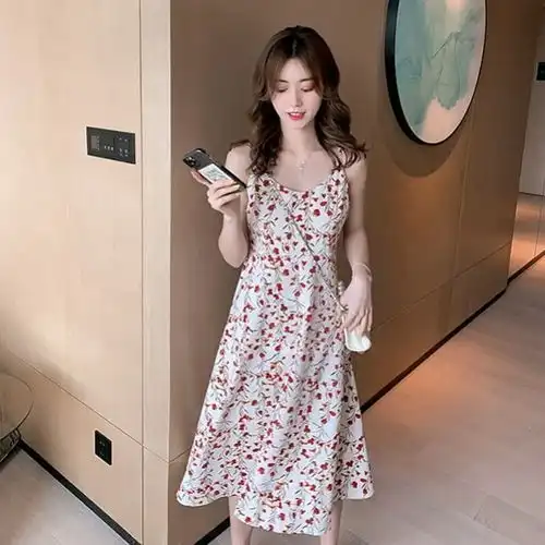 雪纺连衣裙女2020新款春夏季碎花a字裙子韩版中长款显瘦吊带裙