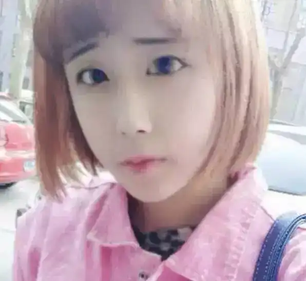 15岁整容,当小三插足别人恋情,如今的蛇精女鼻祖却因为卖假药而上新闻