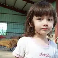 可爱清纯短发女生头像