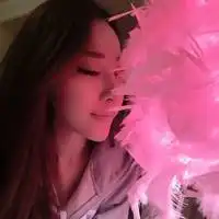 欧美头像女背着包少女