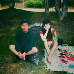 求情侣头像,最好是正面单人或背影双人或背影单人
