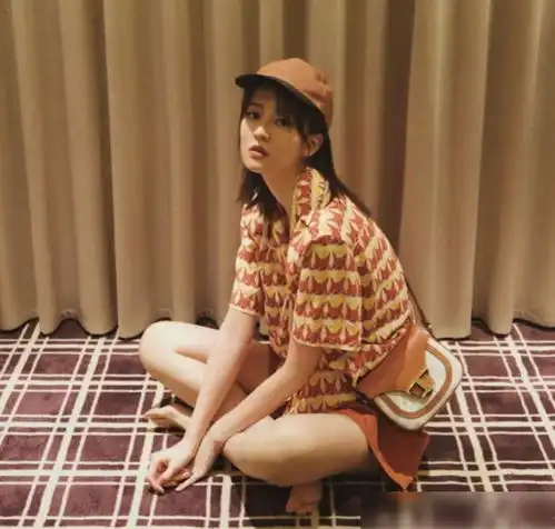圈中白富美乔欣,高挑身材驾驭时尚穿搭,这身材比例是真实的吗