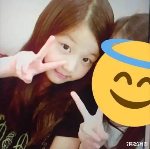 izone张元英的成长史变得只有眉毛,最后一张像全智贤