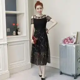 圆点网纱优雅蕾丝花苞裙