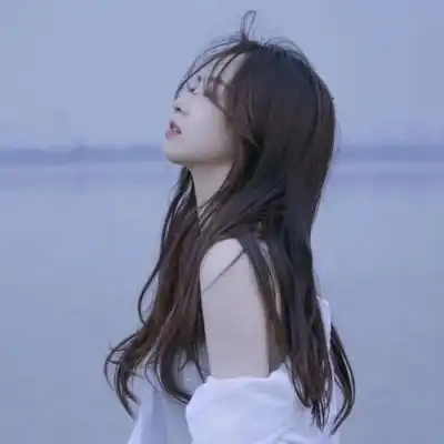 女生头像带花真人水瓶座