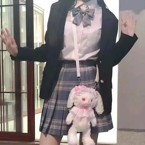 很仙的jk女生头像弥生