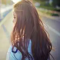 下雨女生背影图片微信头像图片大全
