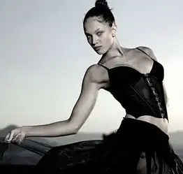 华美诱惑希腊女摄影师toni摄影作品欣赏7