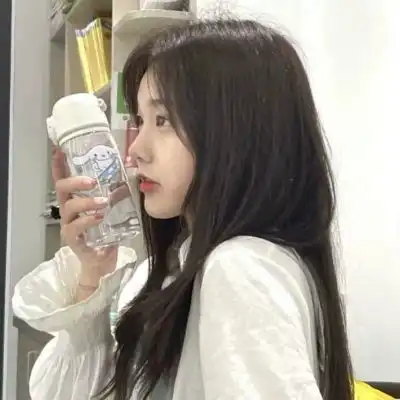 头像女生慵懒风宋茜