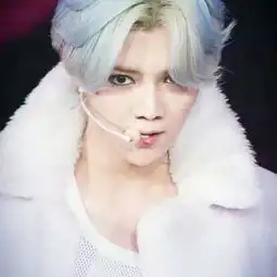 鹿晗头像带字带字的吃西瓜的鹿晗头像