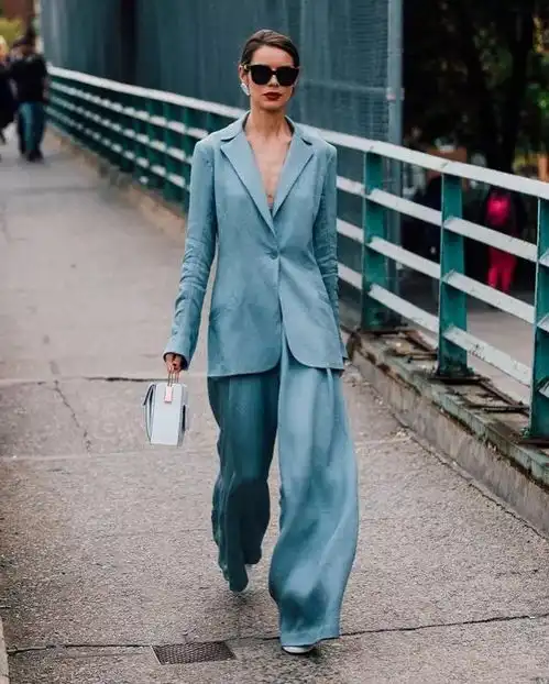 春天穿上鲜亮的颜色,才不会辜负这个对未来有着美好憧憬的季节