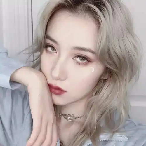 高级感头像欧美女生米兰