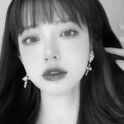 黑白头像女唯美高清图片