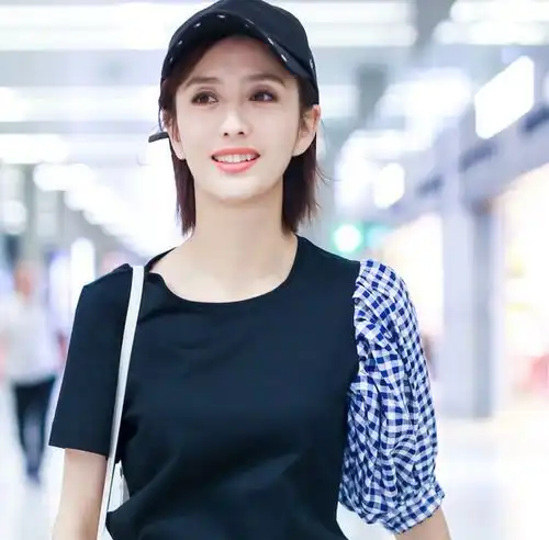 陈思诚成百亿导演,与佟丽娅5年内首次同框,却再传婚变