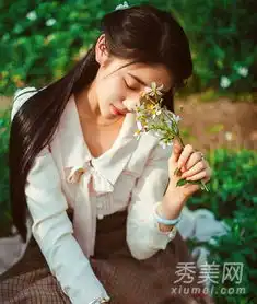 春夏最简单长发扎法时尚清爽好打理