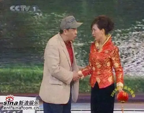 女人健身就是不会老,45岁牛莉大秀马甲线,这还是郭冬临媳妇吗