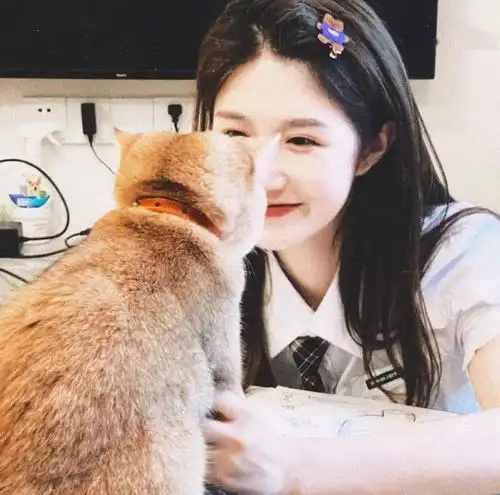 一组真人胶片女生头像,请签收