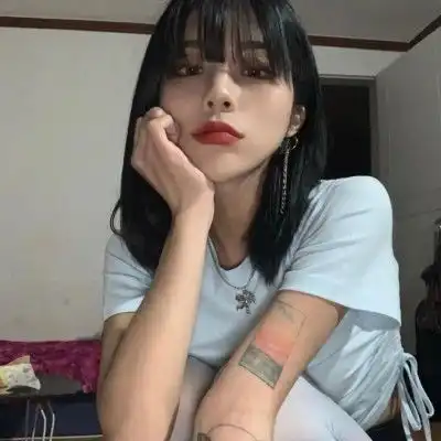 超拽女生头像一直在,这三个字温柔极了