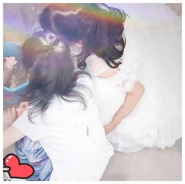 张杰谢娜幸福庆祝双胞胎女儿6岁生日,充满温馨与快乐