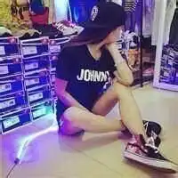 qq头像女生2016盘腿