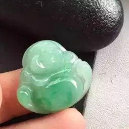 如何挑选翡翠佛公