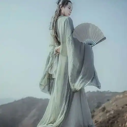 女生能穿男士汉服吗喜欢男式汉服的潇洒女式汉服觉得太束缚了或者有没有偏中性的好看的女式汉服推荐