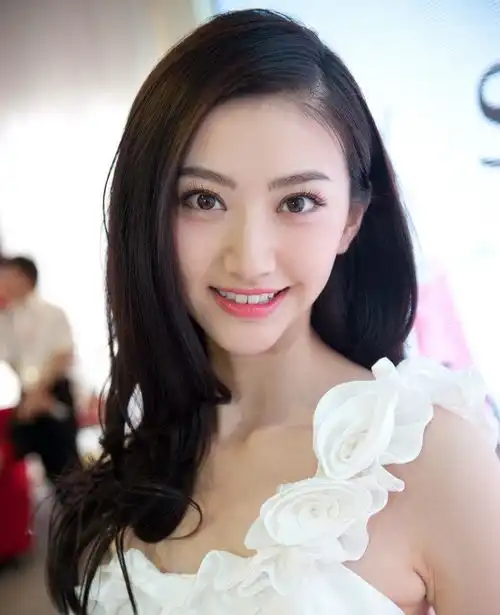 景甜资本捧不起来的公主,最后还是要在凡间找到自己的归宿