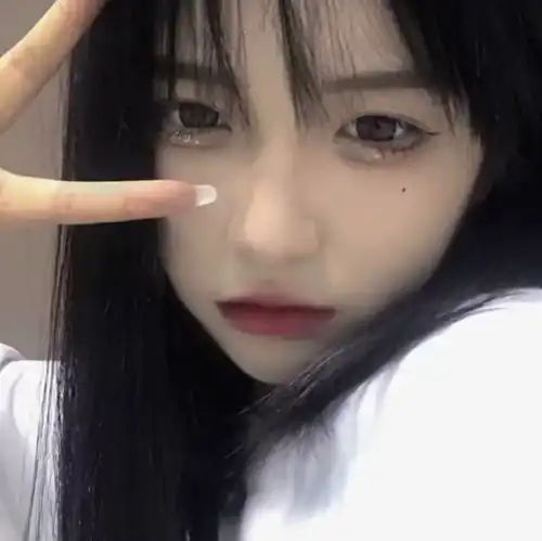 头像非常哇塞的招桃花风格女生头像